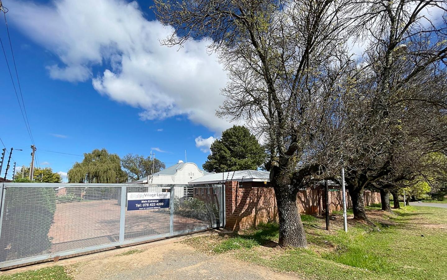Village Lodge Harrismith Ngoại thất bức ảnh